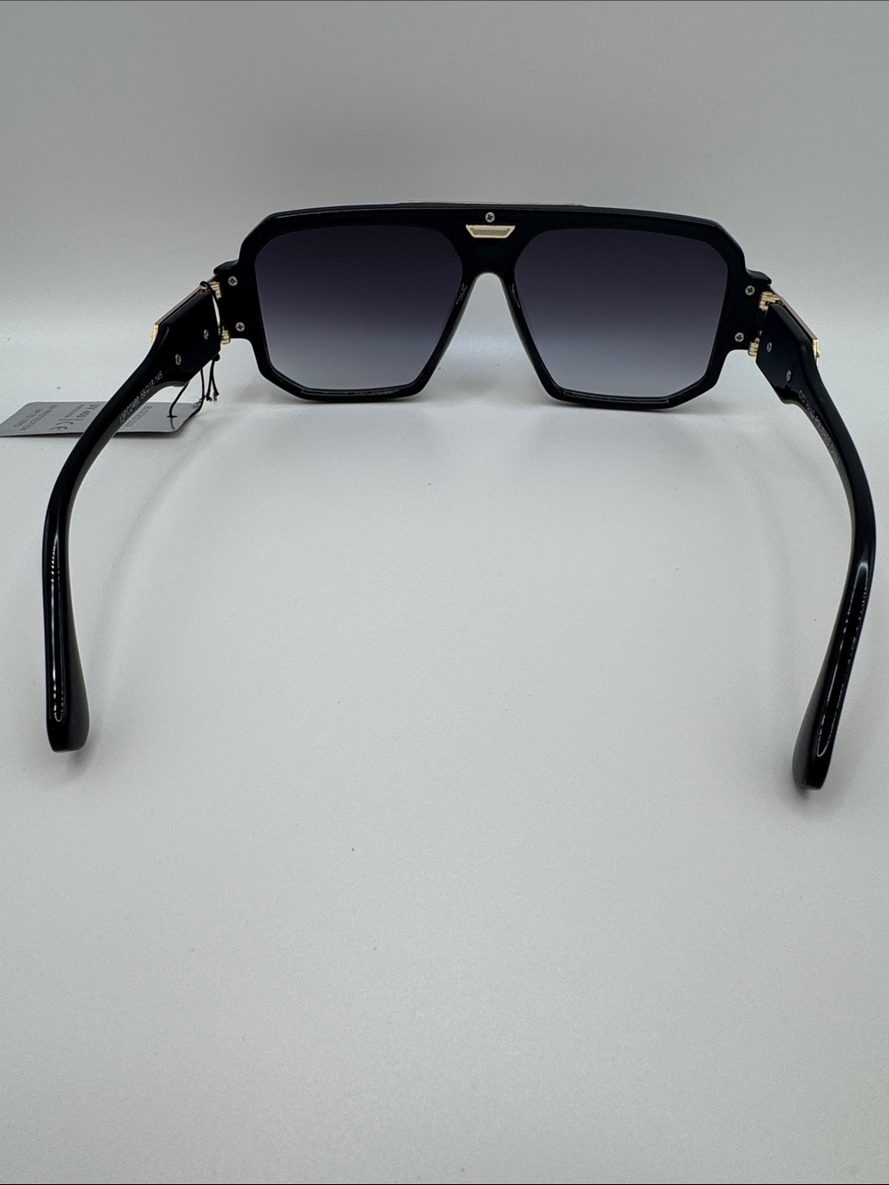 Black and Gold Men's Fashion Sunglasses - Picture 6 of 11